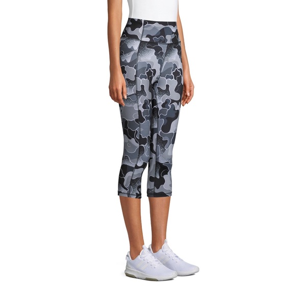 Avia Printed Capri W/pocket in Multi Size Large - Picture 2 of 16